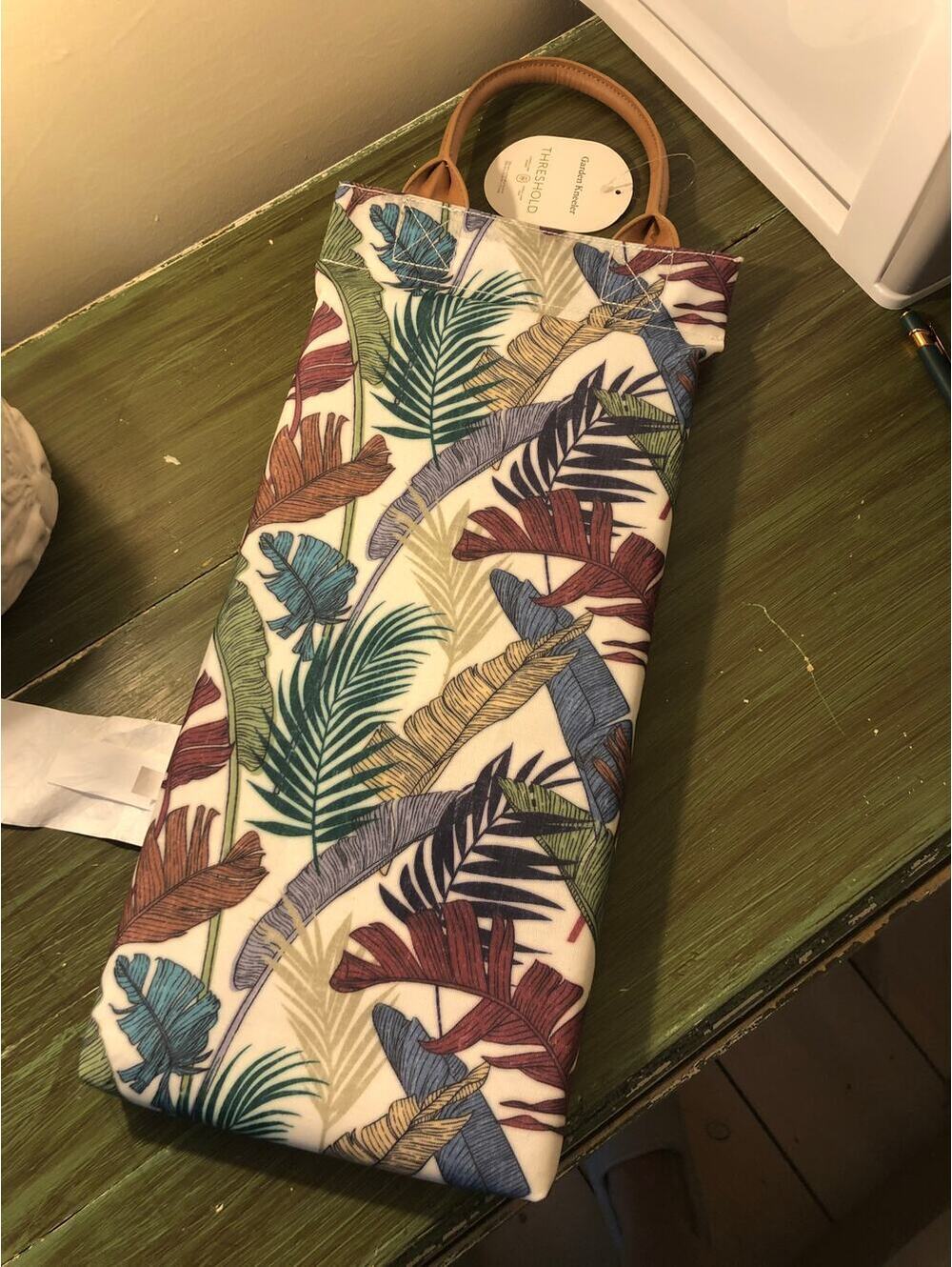 Threshold NWT Garden Kneeler 23 1/4x9x1/4 Palm Design